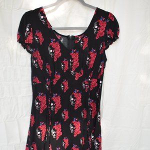 Black dress with roses and skulls